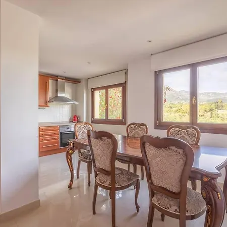Golden Mile Apartment