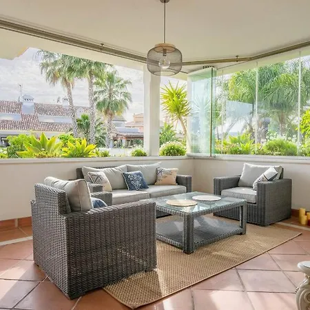 Golden Mile Apartment